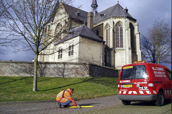 Wegen kerk MJ Oomen 585x390.jpg