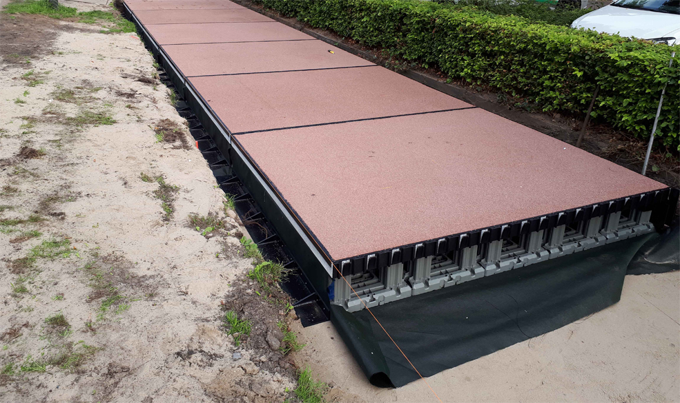 M.J. Oomen inspectie PlasticRoad Zwolle.jpg